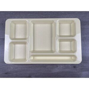 Cambro 1596CW Beige 6 Compartment Serving Tray (4 Pack)